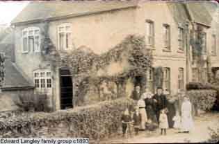 Edward Langley Fardon and the family at Stoneleigh